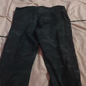 Black cameo leggings